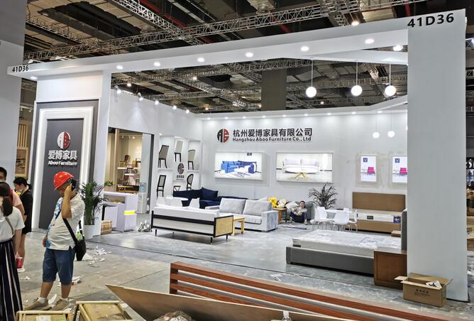 展會(huì)搭建布置中塑料材料如何選擇？膠黏劑又該如何選擇？